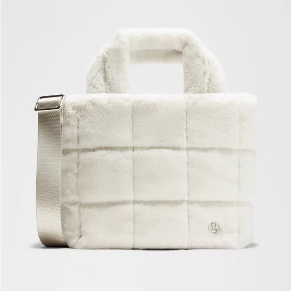 LULULEMON Athletica Quilted Grid Tote Mini Bag 5L White Plush Fleece - Picture 1 of 11